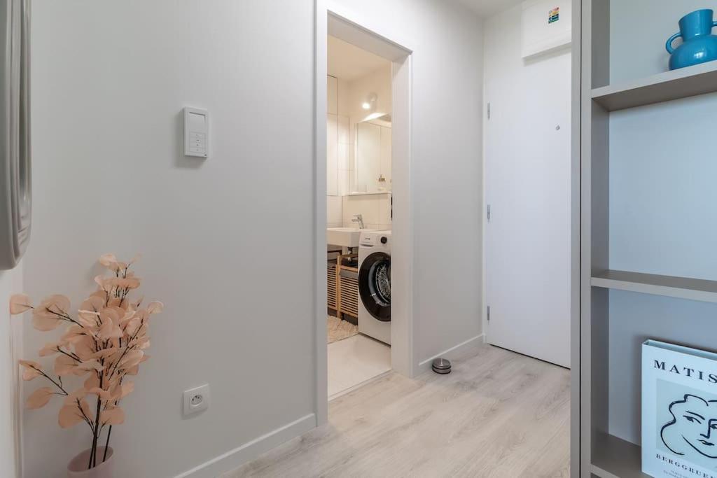 Cozy Apartment Near City Centrum And Bratislava Airport 外观 照片