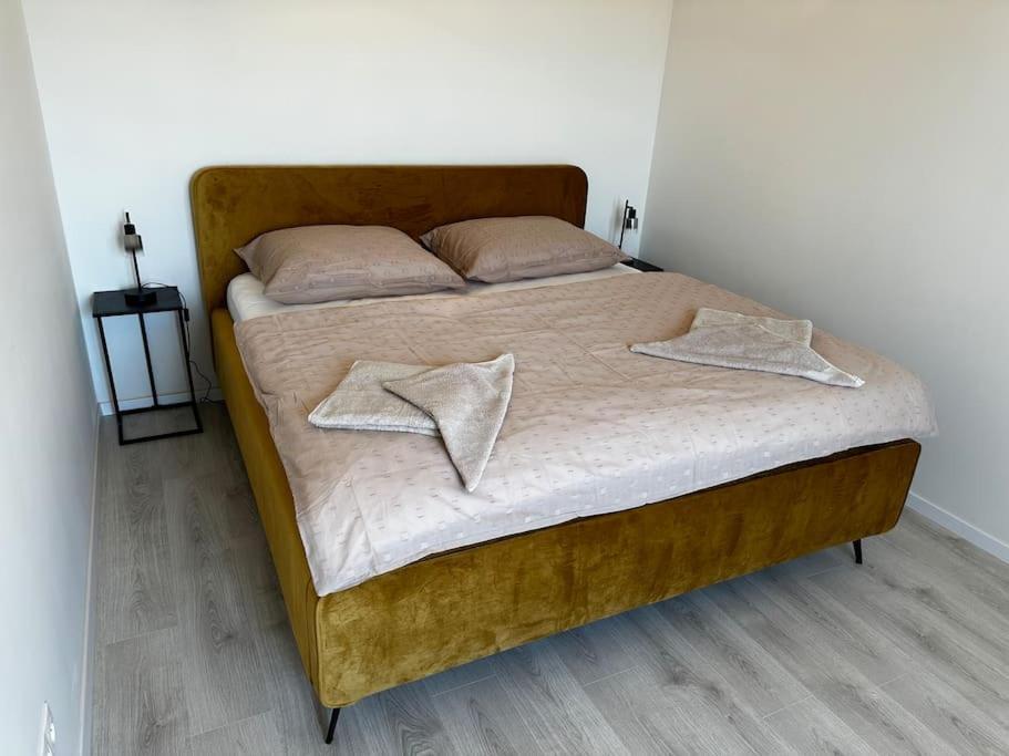 Cozy Apartment Near City Centrum And Bratislava Airport 外观 照片