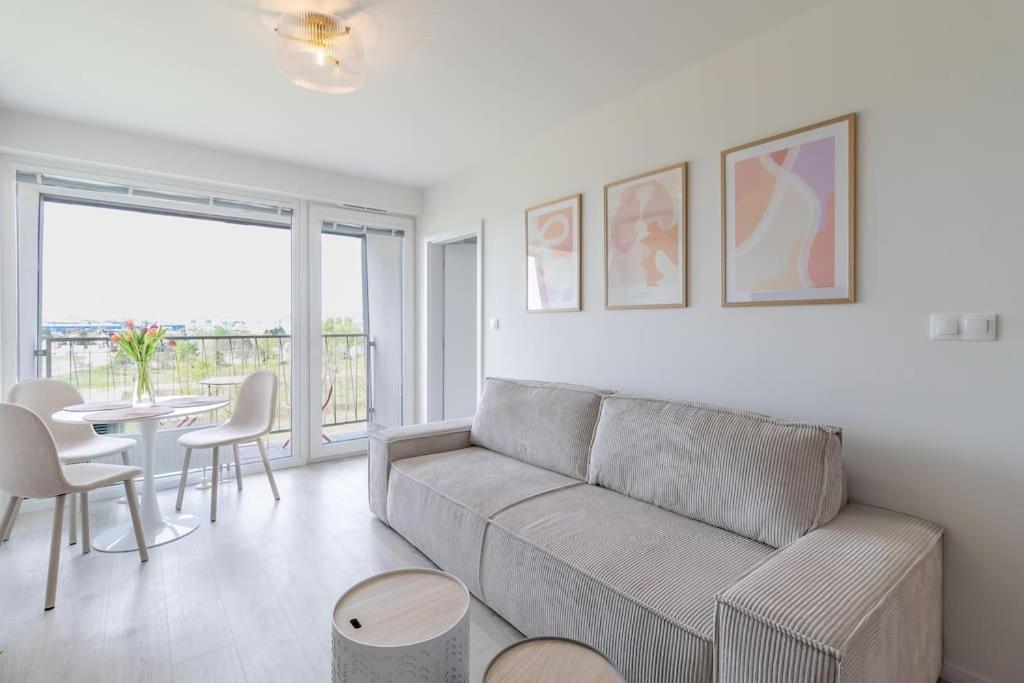 Cozy Apartment Near City Centrum And Bratislava Airport 外观 照片